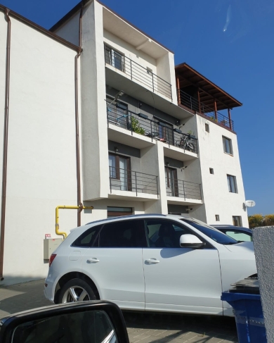 Inchiriez Apartament 3 camere